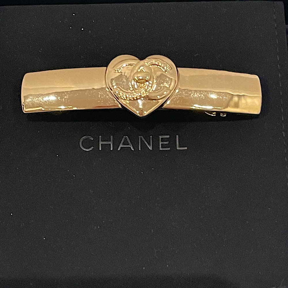 Chanel CC Heart Turnlock Hair Barrette
